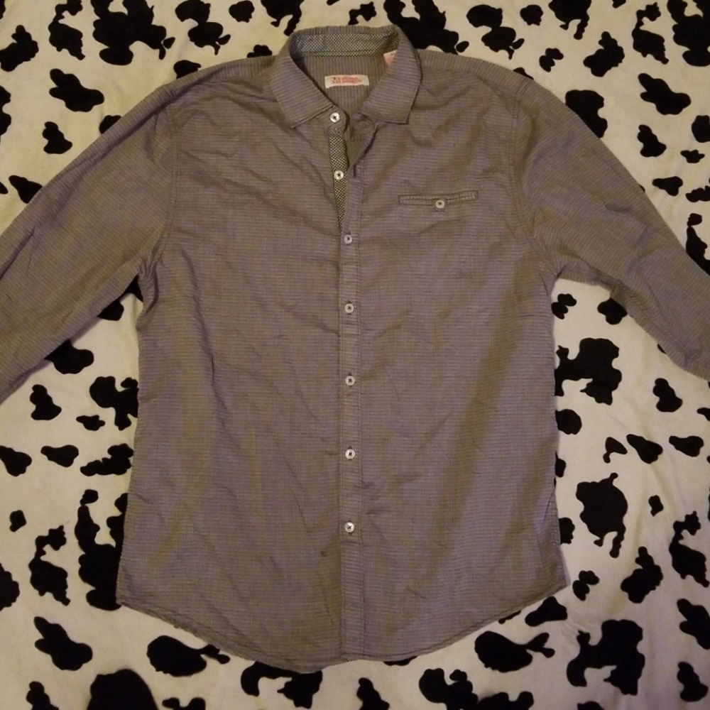 This is a very sexy button up